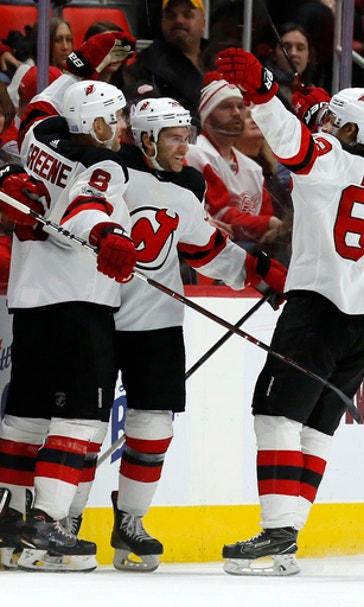 Gibbons scores in OT to lift Devils over Red Wings 4-3 (Nov 25, 2017)